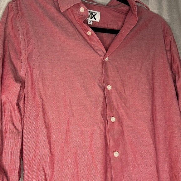 EXPRESS MEN RED BUTTON DOWN DRESS SHIRT (M) - Picture 2 of 6
